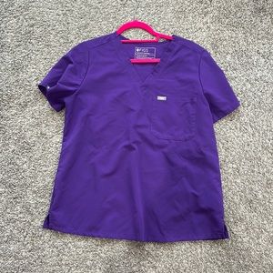Figs Catarina 1 Pocket Scrub Top. Electric Purple. Large.